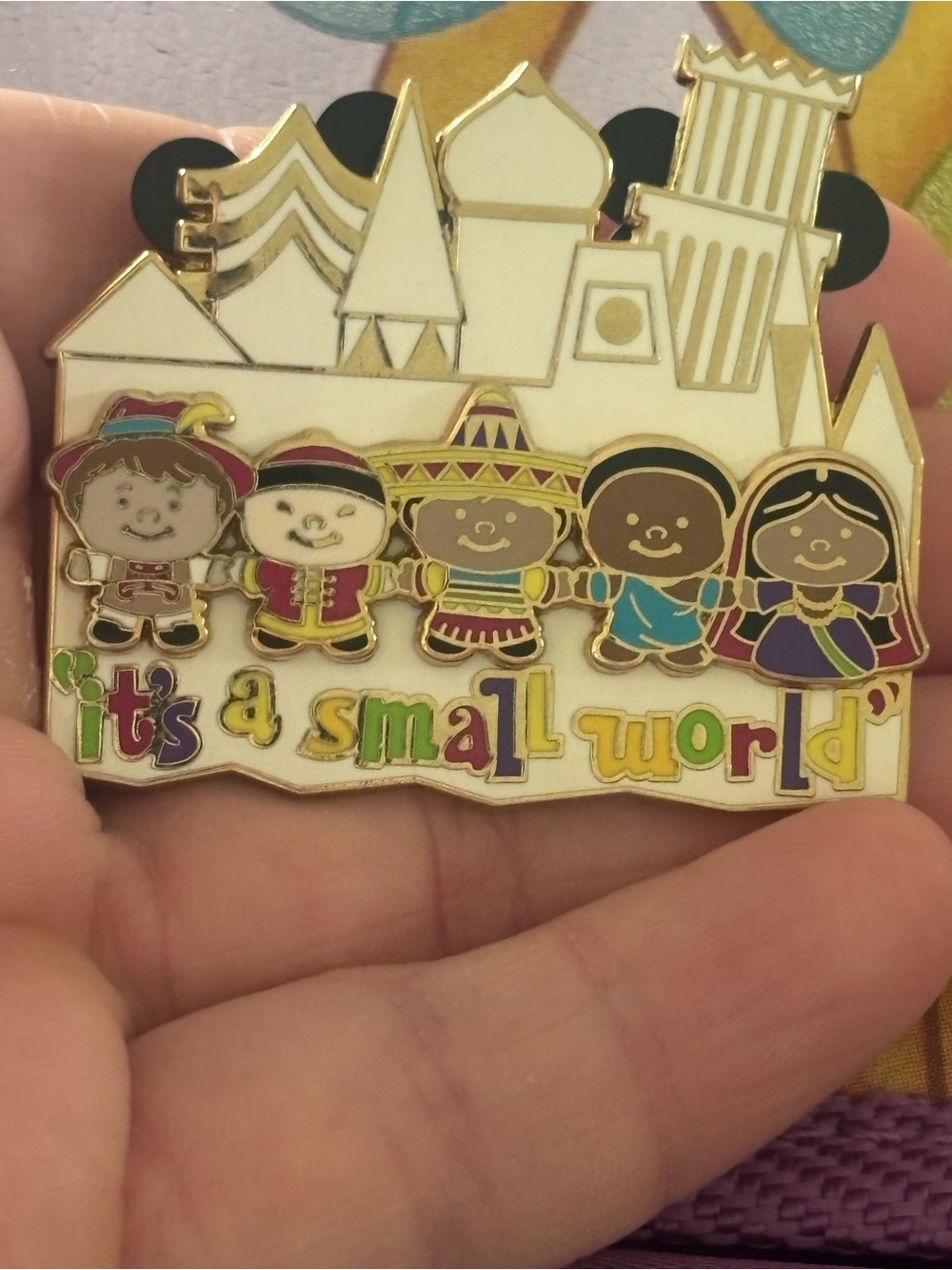 It’s a small world trading pin 2007
